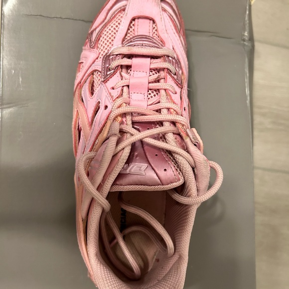 BALENCIAGIA PINK SNEAKERS - Picture 3 of 11